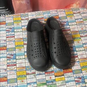 Saguaro Black Slip-On Waterproof Clogs Men’s Size 40 Casual Outdoor Beach Shoes